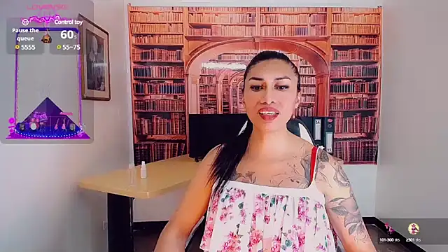 khiara moretti online show from 02/05/25, 10:55