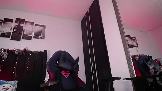 Snapshot of muscle_ares chatting on 12/07/24, 02:13 muscle ares online show from 12/07/24, 02:13