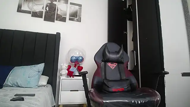 Snapshot of muscle_ares chatting on 02/22/25, 03:36 muscle ares online show from 02/22/25, 03:36