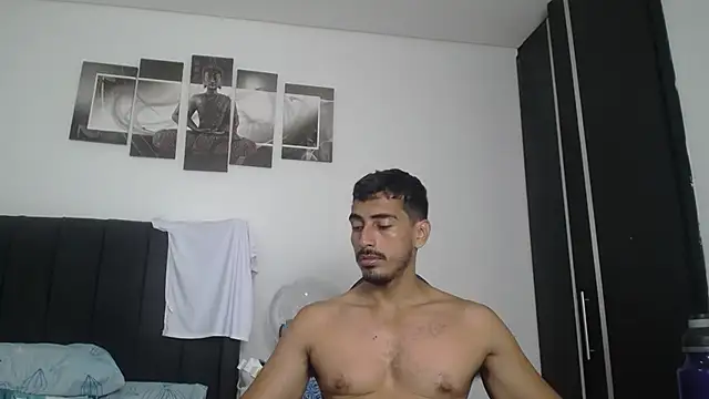 Snapshot of muscle_ares chatting on 03/10/25, 12:37 muscle ares online show from 03/10/25, 12:37