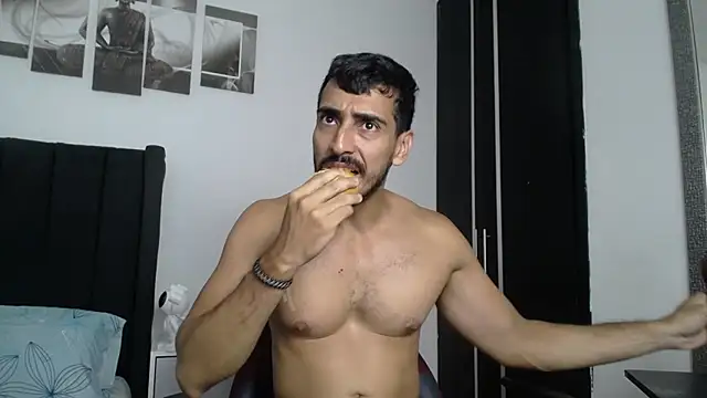 Snapshot of muscle_ares chatting on 03/22/25, 12:25 muscle ares online show from 03/22/25, 12:25