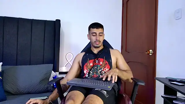 muscle ares online show from 11/11/25, 11:49