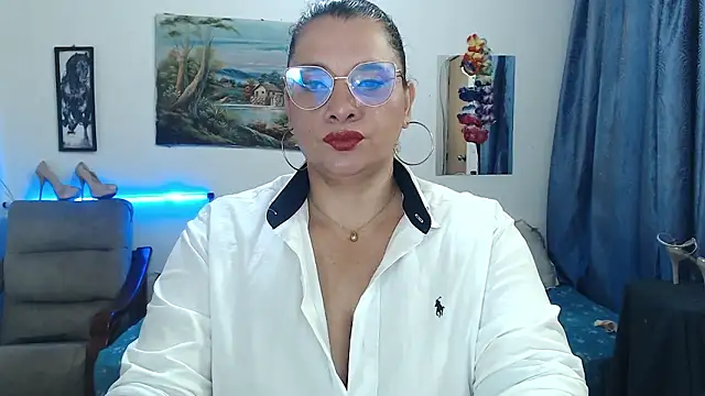 Snapshot of Aleja_Gonzales chatting on 01/10/26, 12:07 Aleja Gonzales online show from 01/10/26, 12:07