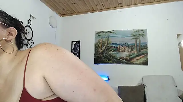 Snapshot of Aleja_Gonzales chatting on 02/09/26, 08:46 Aleja Gonzales online show from 02/09/26, 08:46