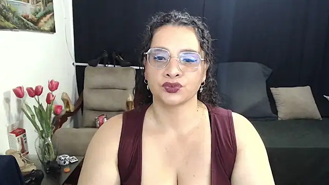 Snapshot of Aleja_Gonzales chatting on 03/20/26, 12:48 Aleja Gonzales online show from 03/20/26, 12:48