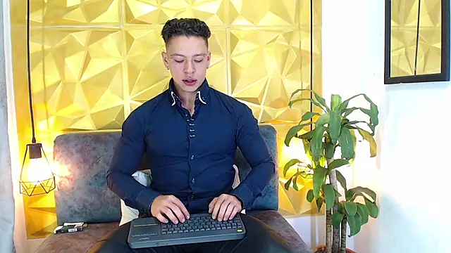 Baxter Dex online show from 12/08/24, 06:11