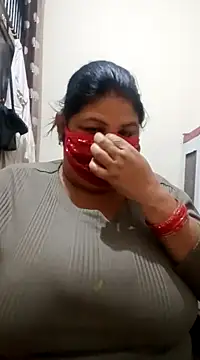 Snapshot of Shoni__ chatting on 12/14/24, 05:14 Shoni online show from 12/14/24, 05:14