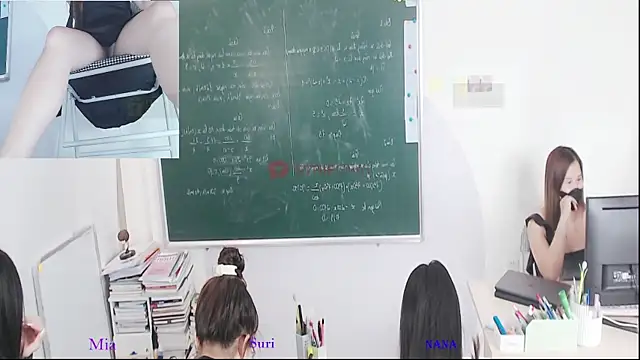 Snapshot of _Math_ chatting on 07/11/26, 12:30 Math online show from 07/11/26, 12:30