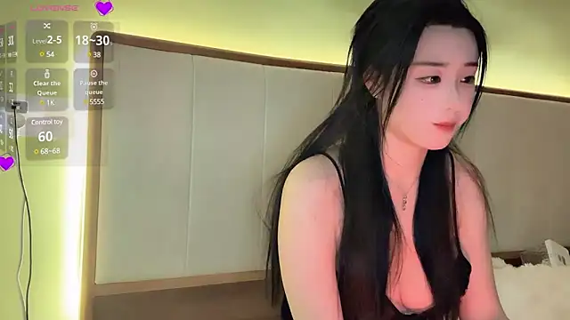 Snapshot of Duomiz chatting on 02/03/25, 06:49 Duomiz online show from 02/03/25, 06:49