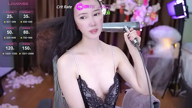 tina0604 online show from 02/22/25, 12:19