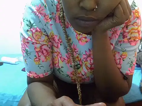 THUEBA17 online show from 10/10/25, 09:41