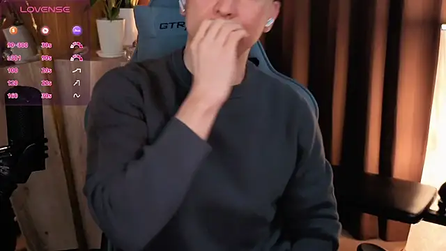 Snapshot of HARU-outdoor-x chatting on 03/03/25, 02:15 HARU-outdoor-x online show from 03/03/25, 02:15