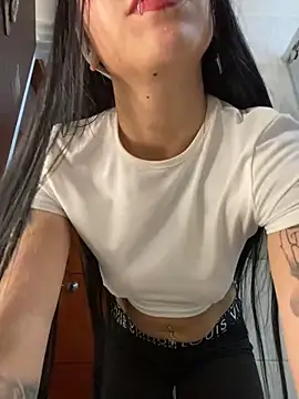 Snapshot of Bunny_sexy01 chatting on 01/27/25, 01:48 Bunny sexy01 online show from 01/27/25, 01:48