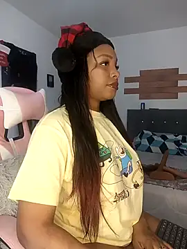 Snapshot of kitty__blackgl chatting on 12/24/24, 11:28 kitty blackgl online show from 12/24/24, 11:28