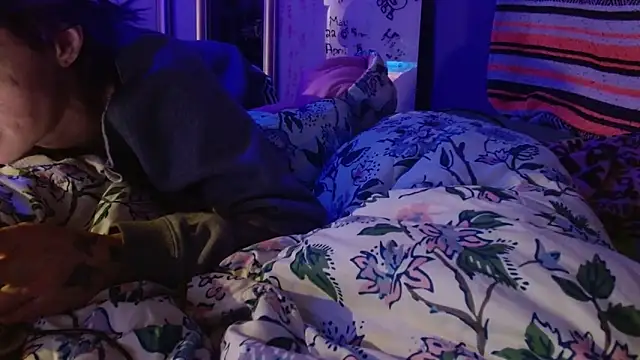 Snapshot of watermellonpussy chatting on 04/11/26, 09:02 watermellonpussy online show from 04/11/26, 09:02