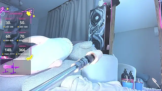 Jackie Swann online show from 09/30/25, 03:22