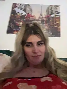 EvelynFrances online show from 01/02/25, 10:44