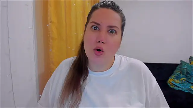  madalexa  online show from 02/17/25, 07:42