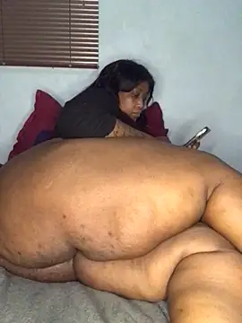 Snapshot of sotho_ssbbw chatting on 03/17/26, 01:10 sotho ssbbw online show from 03/17/26, 01:10