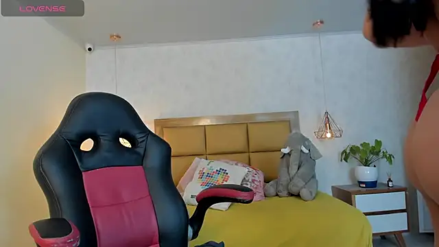 LARSONMIA online show from 02/01/25, 12:16