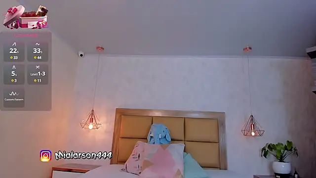 LARSONMIA online show from 02/11/25, 11:54