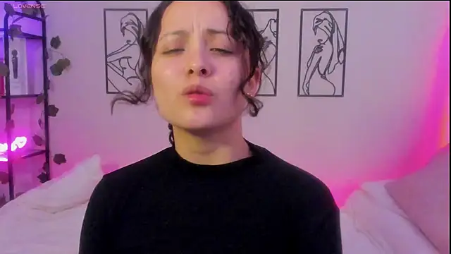 Megan Rodrigo online show from 02/15/25, 10:10