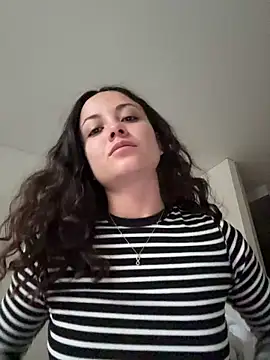 Snapshot of Megan_Rodrigo chatting on 05/02/26, 11:15 Megan Rodrigo online show from 05/02/26, 11:15
