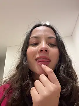 Snapshot of Megan_Rodrigo chatting on 05/10/26, 01:44 Megan Rodrigo online show from 05/10/26, 01:44