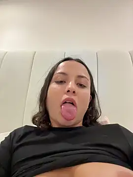 Snapshot of Megan_Rodrigo chatting on 06/04/26, 02:39 Megan Rodrigo online show from 06/04/26, 02:39