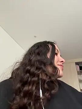 Snapshot of Megan_Rodrigo chatting on 06/06/26, 02:33 Megan Rodrigo online show from 06/06/26, 02:33