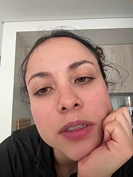 Snapshot of Megan_Rodrigo chatting on 06/17/26, 05:47 Megan Rodrigo online show from 06/17/26, 05:47