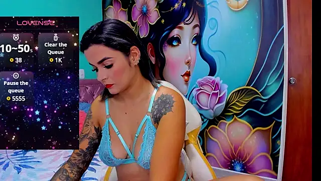 Snapshot of mia_bigtits17 chatting on 12/17/24, 11:59 mia bigtits17 online show from 12/17/24, 11:59