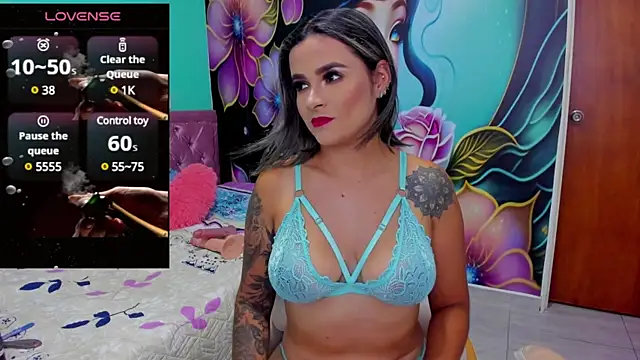 Snapshot of mia_bigtits17 chatting on 03/18/25, 09:53 mia bigtits17 online show from 03/18/25, 09:53