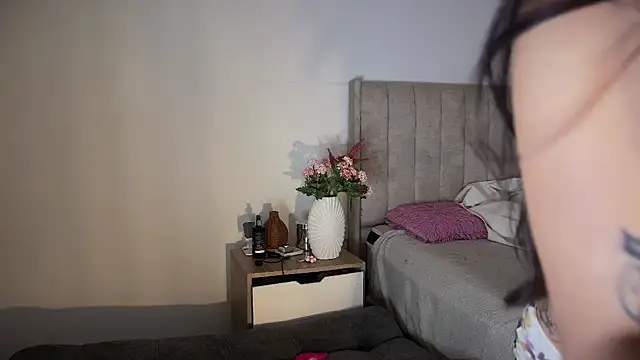 Snapshot of Roxanne_08 chatting on 02/03/26, 06:22 Roxanne 08 online show from 02/03/26, 06:22