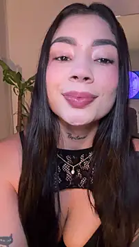 Snapshot of Roxanne_08 chatting on 03/25/26, 09:43 Roxanne 08 online show from 03/25/26, 09:43