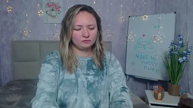 Snapshot of SallyVerda chatting on 11/06/25, 06:42 SallyVerda online show from 11/06/25, 06:42