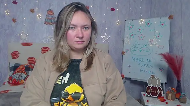 Snapshot of SallyVerda chatting on 11/13/25, 07:24 SallyVerda online show from 11/13/25, 07:24