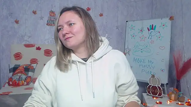 Snapshot of SallyVerda chatting on 11/21/25, 06:50 SallyVerda online show from 11/21/25, 06:50