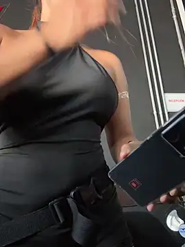 Amber Martins  online show from 02/10/25, 06:24