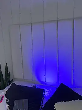 Amber Martins  online show from 02/25/25, 08:41