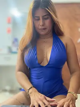 Amber Martins  online show from 03/09/25, 03:01