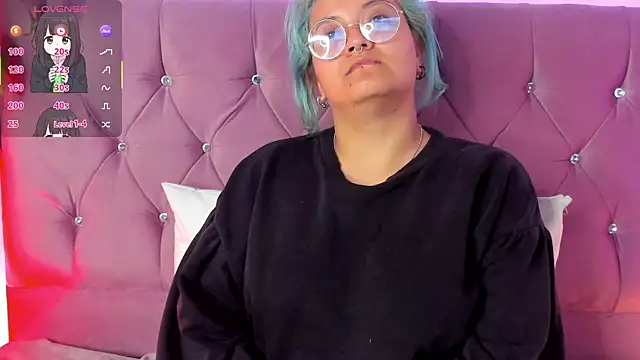 lucky-leah online show from 03/18/25, 09:42