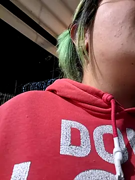 lucky-leah online show from 09/28/25, 02:28