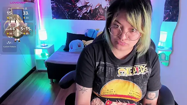 lucky-leah online show from 10/04/25, 04:21