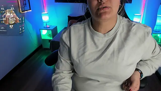 lucky-leah online show from 11/26/25, 03:40