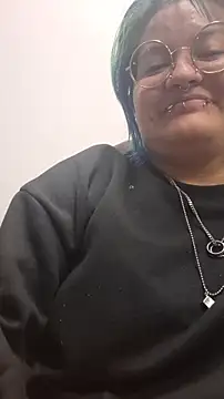 lucky-leah online show from 02/05/26, 03:44