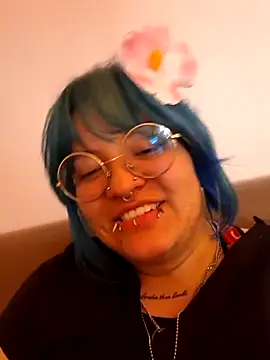 lucky-leah online show from 02/07/26, 03:32