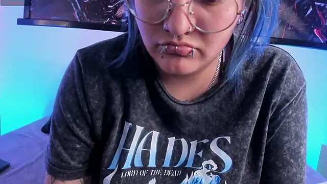 lucky-leah online show from 05/03/26, 04:40