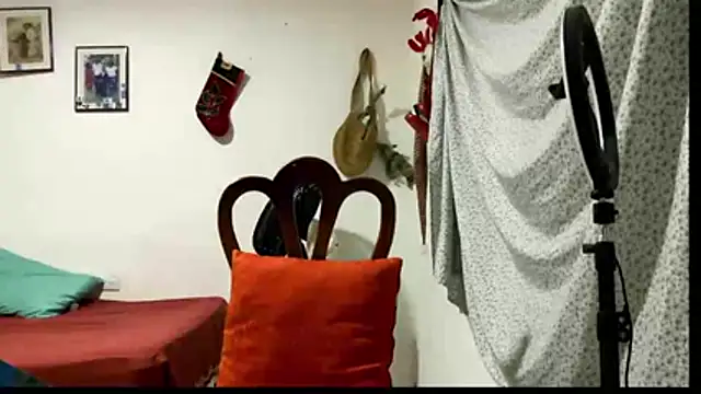 Snapshot of andrews2399 chatting on 03/08/26, 03:05 andrews2399 online show from 03/08/26, 03:05