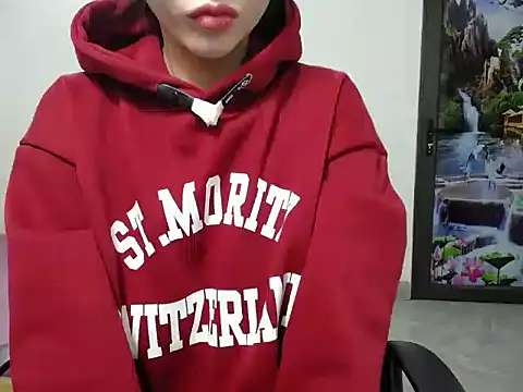 Snapshot of Love_bug15 chatting on 12/27/24, 01:22 Love bug15 online show from 12/27/24, 01:22